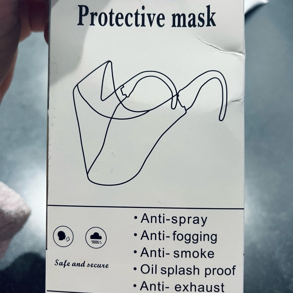 NWT Face Shield Protective Mask - Picture 6 of 7